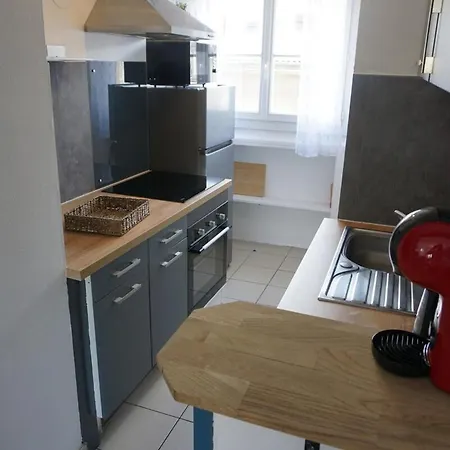 3 Bedrooms - Spacious And Friendly - City Center Apartament Caen