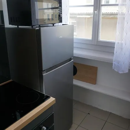 Apartament 3 Bedrooms - Spacious And Friendly - City Center Caen