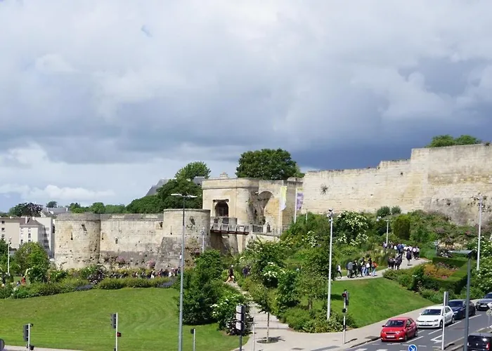 Appartamento 3 Bedrooms - Spacious And Friendly - City Center