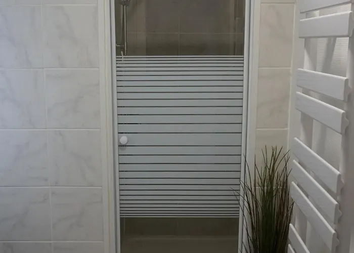 3 Bedrooms - Spacious And Friendly - City Center Appartamento *